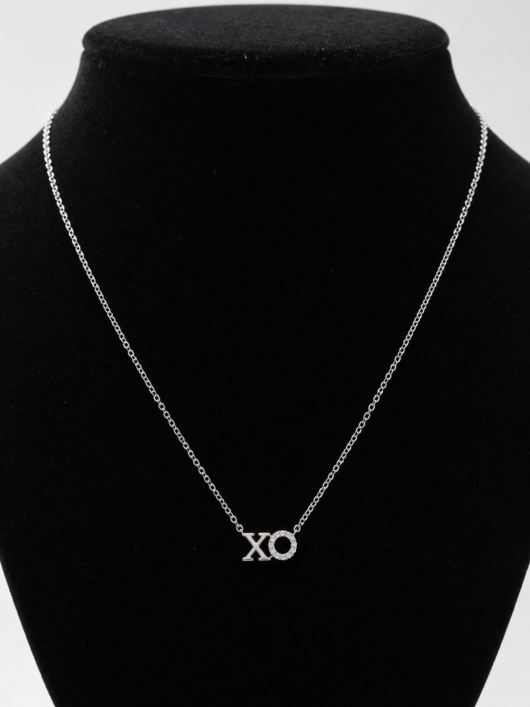 XO Pendant Necklace